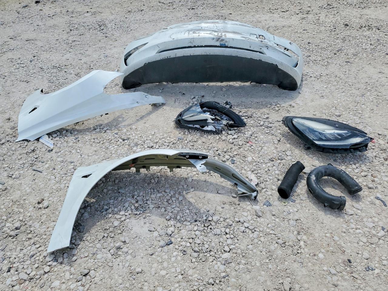 5YJ3E1EB6JF178948 · 2018 TESLA MODEL 3 · 12/13