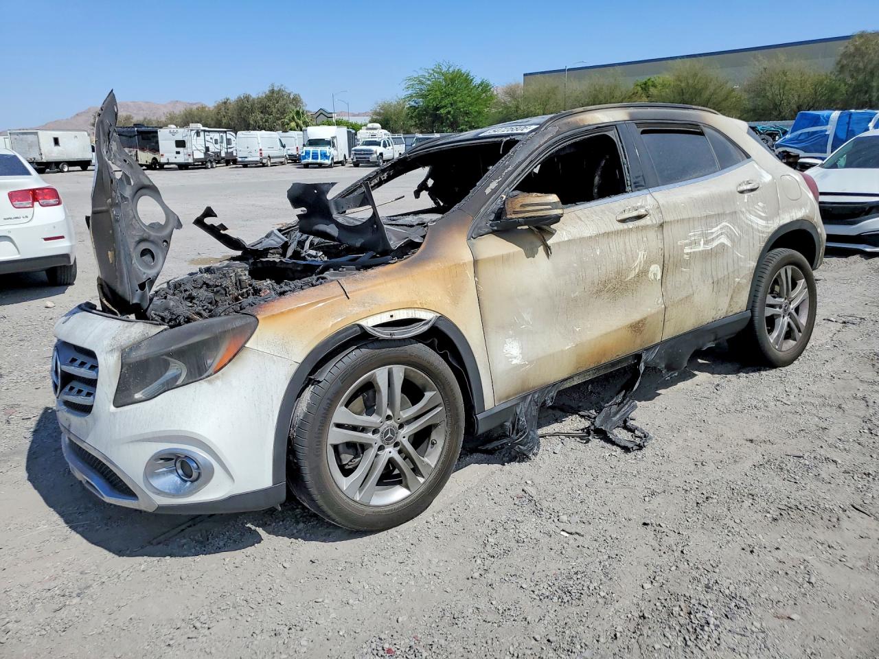 WDCTG4EB9LJ649685 · 2020 MERCEDES-BENZ GLA