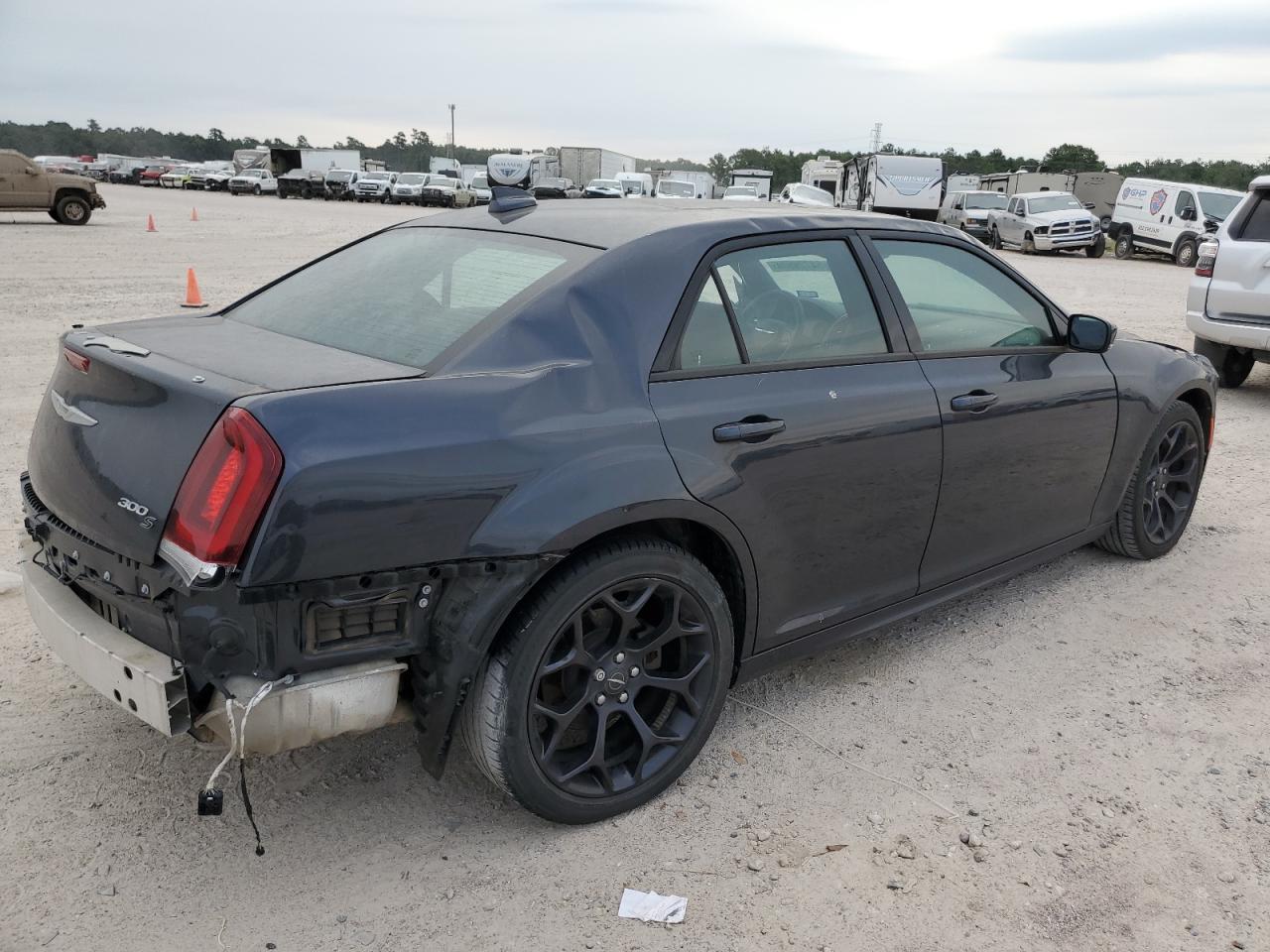 2C3CCABT5KH556163 · 2019 CHRYSLER 300 · 3/13