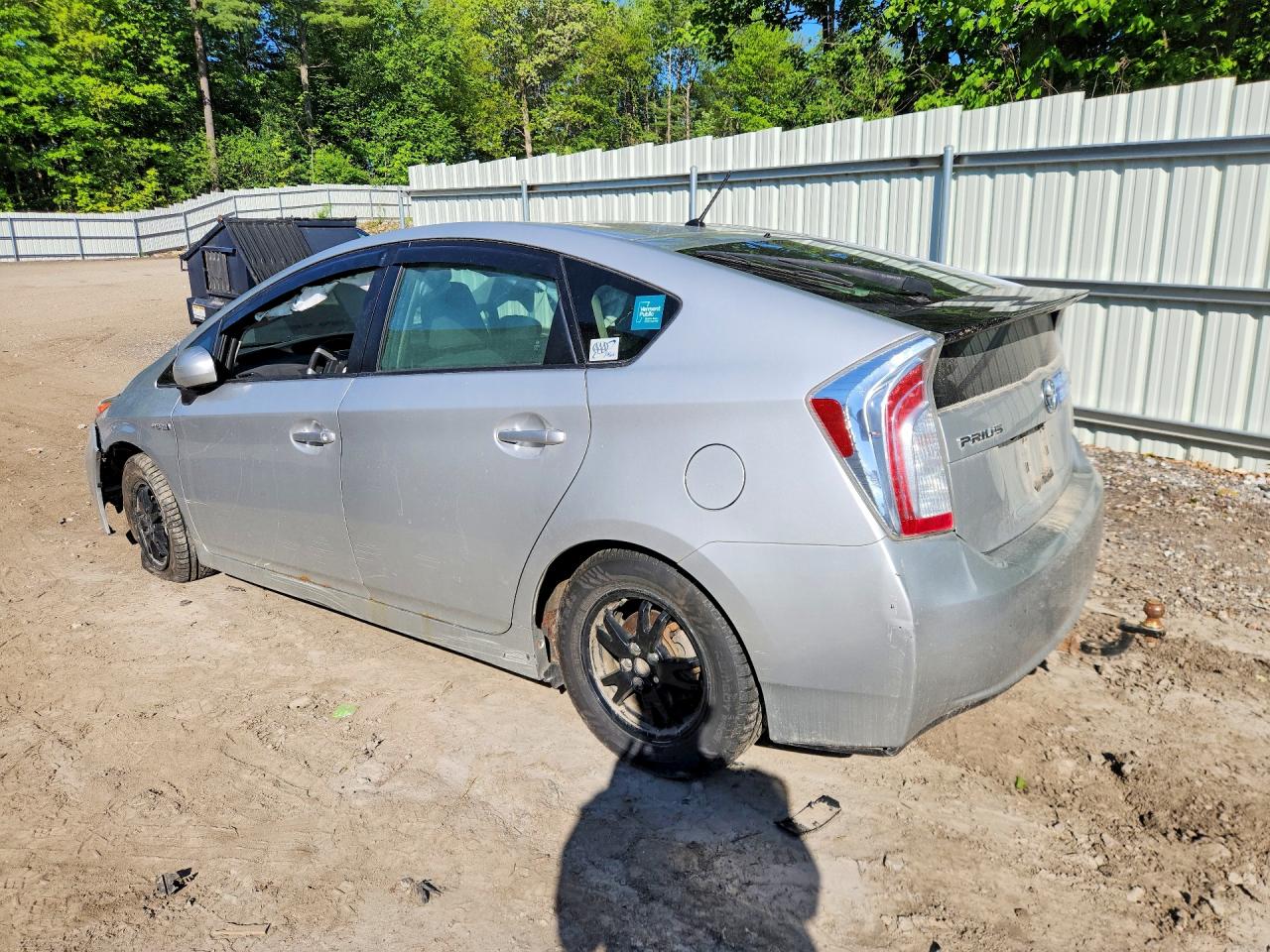 JTDKN3DU0F1875901 · 2015 TOYOTA PRIUS · 2/12