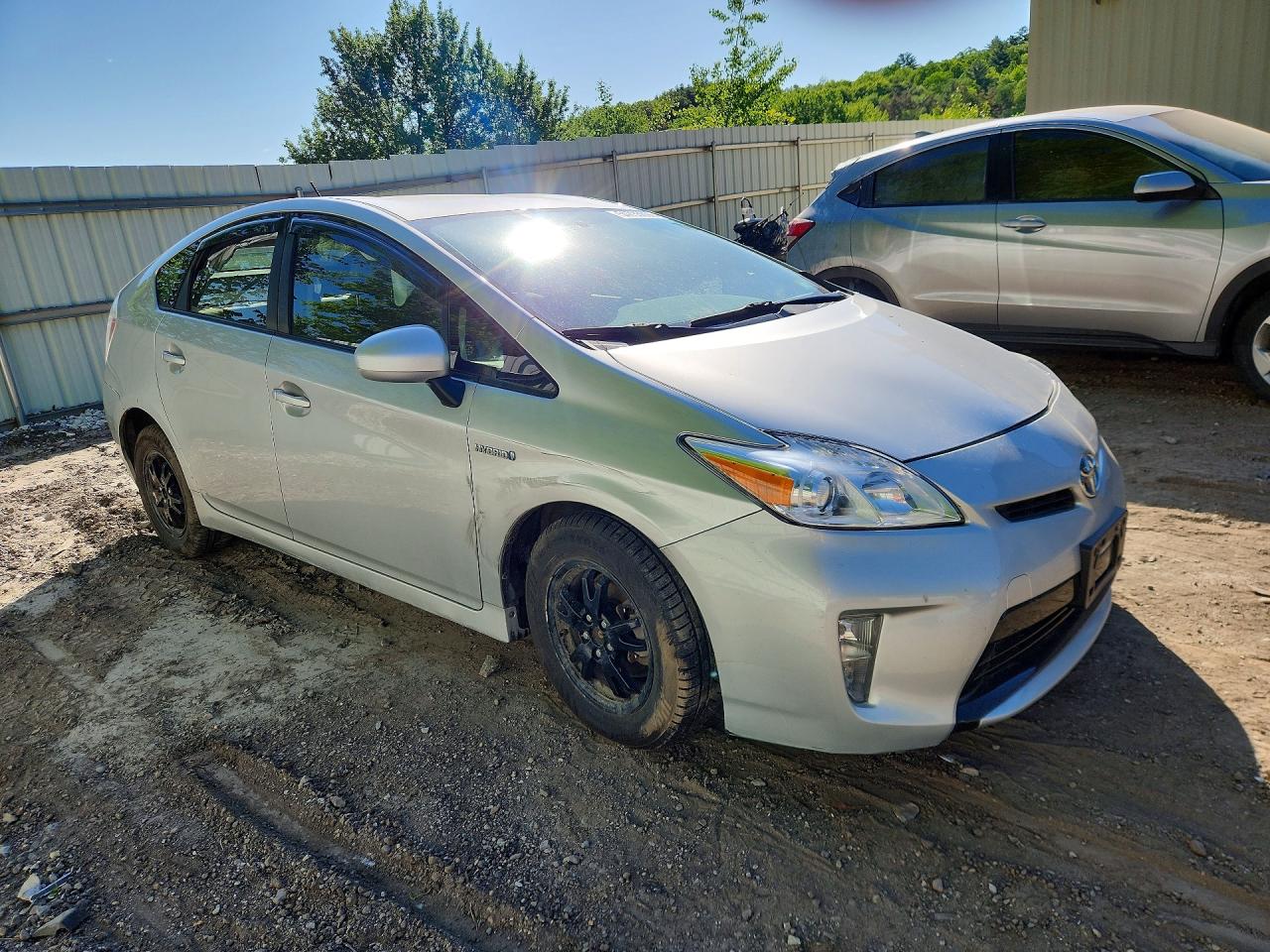 JTDKN3DU0F1875901 · 2015 TOYOTA PRIUS · 4/12