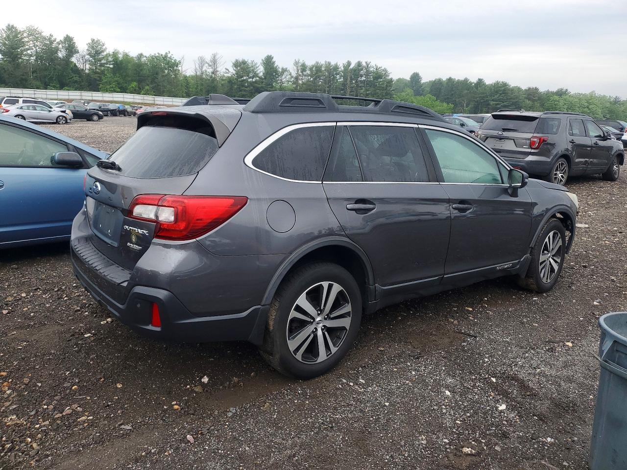 4S4BSANC0J3217457 · 2018 SUBARU OUTBACK · 3/13