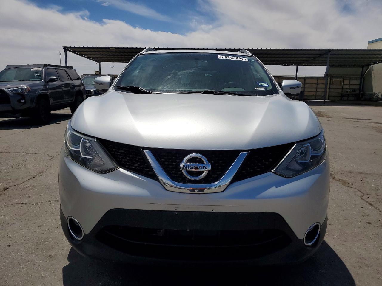 JN1BJ1CP3HW030500 · 2017 NISSAN ROGUE SPORT · 5/13