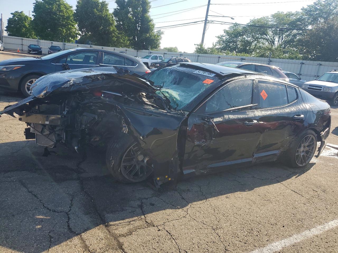 KNAE55LCXK6043140 · 2019 KIA STINGER