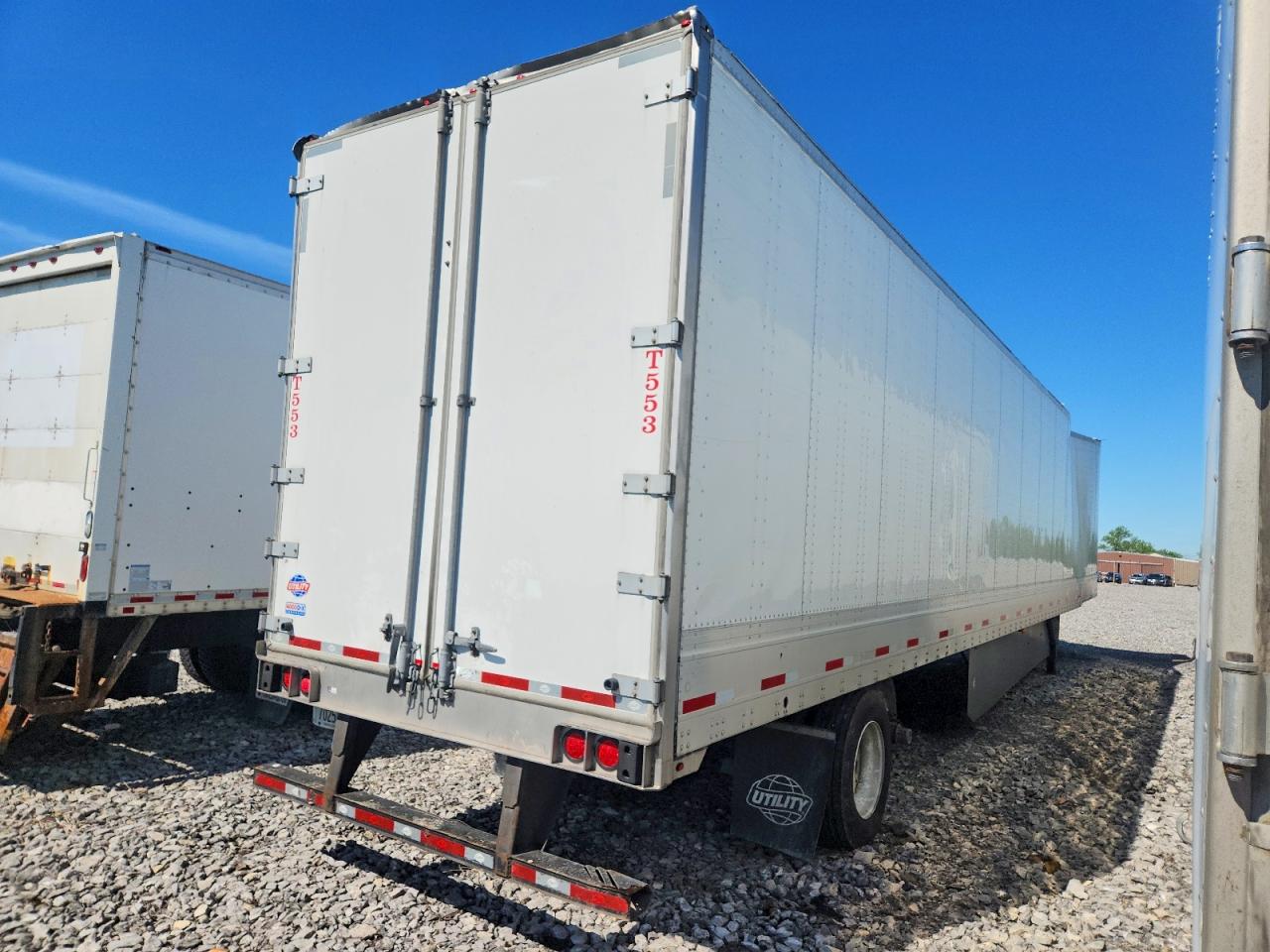 1UYVS2531P3775917 · 2023 UTILITY TRAILER MANUFACTURE TRAILERS · 4/10