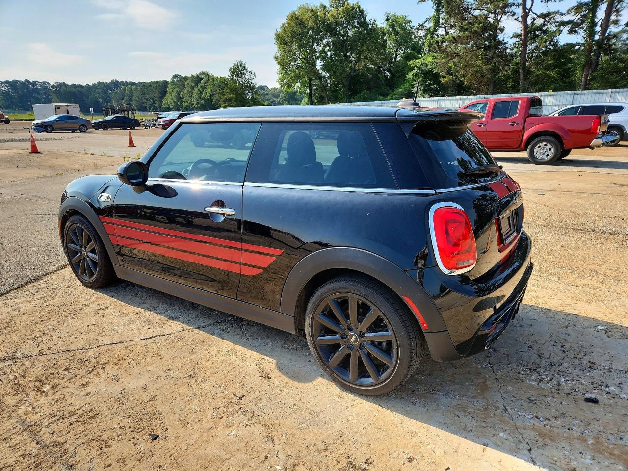 WMWXP7C37H2A46045 · 2017 MINI COOPER · 2/12