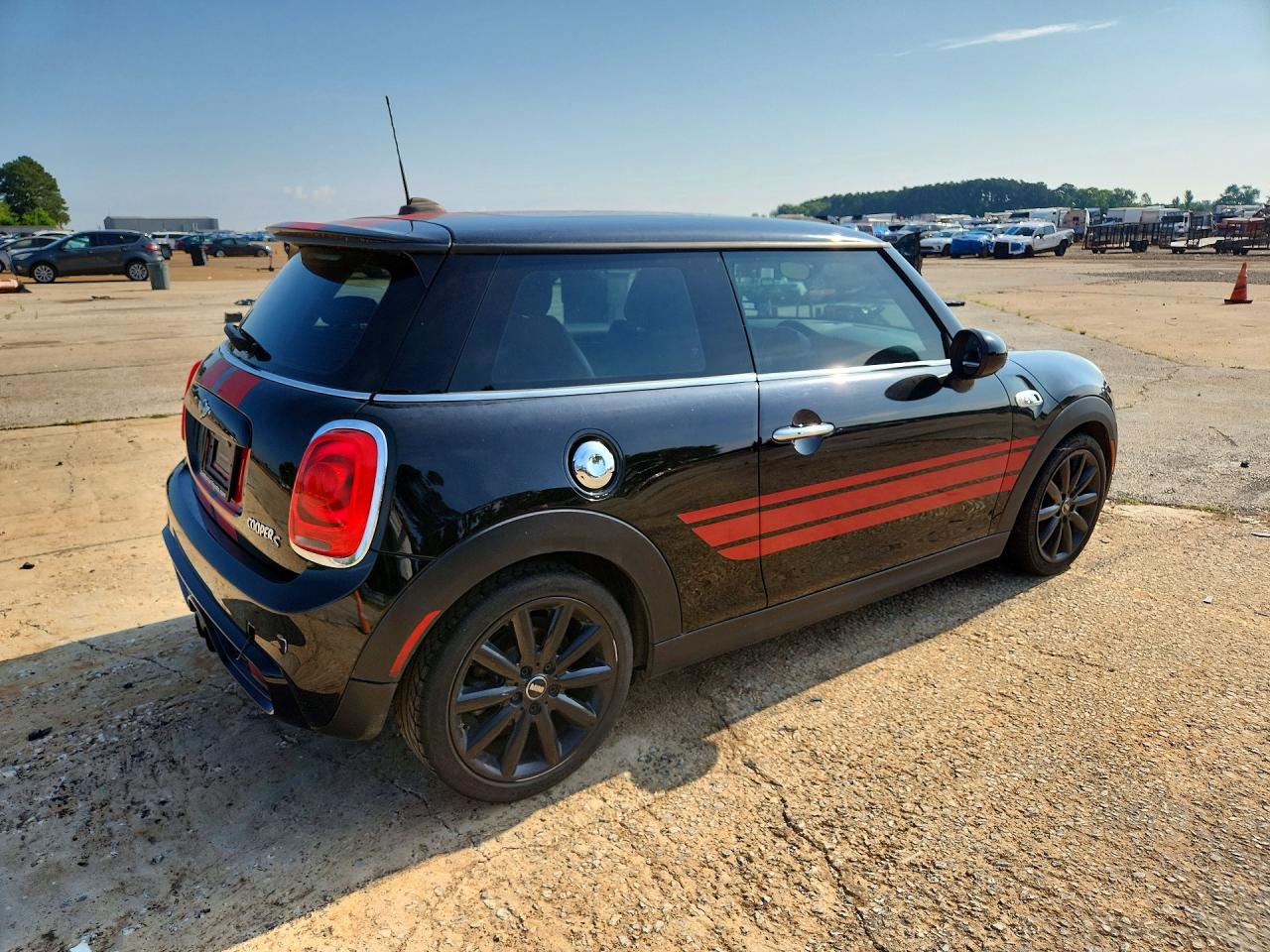 WMWXP7C37H2A46045 · 2017 MINI COOPER · 3/12