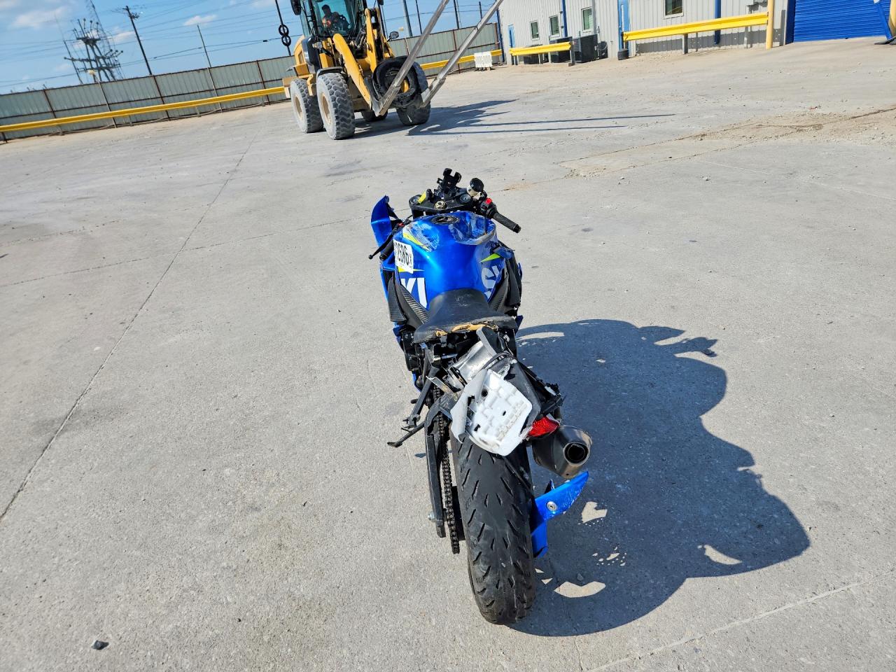 JS1GN7FA4F2101042 · 2015 SUZUKI GSX-R600 · 4/10