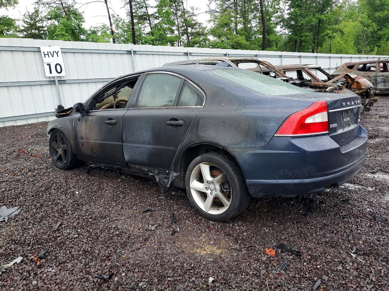 YV1992AH3A1131734 · 2010 VOLVO S80 · 2/12