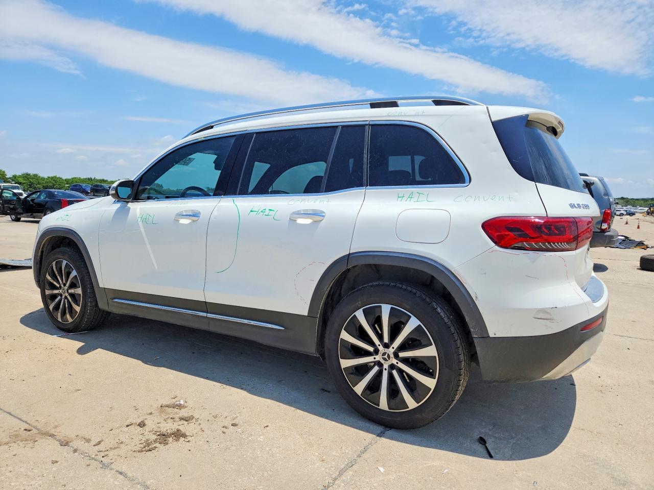 W1N4M4GB8MW079823 · 2021 MERCEDES-BENZ GLB · 2/12