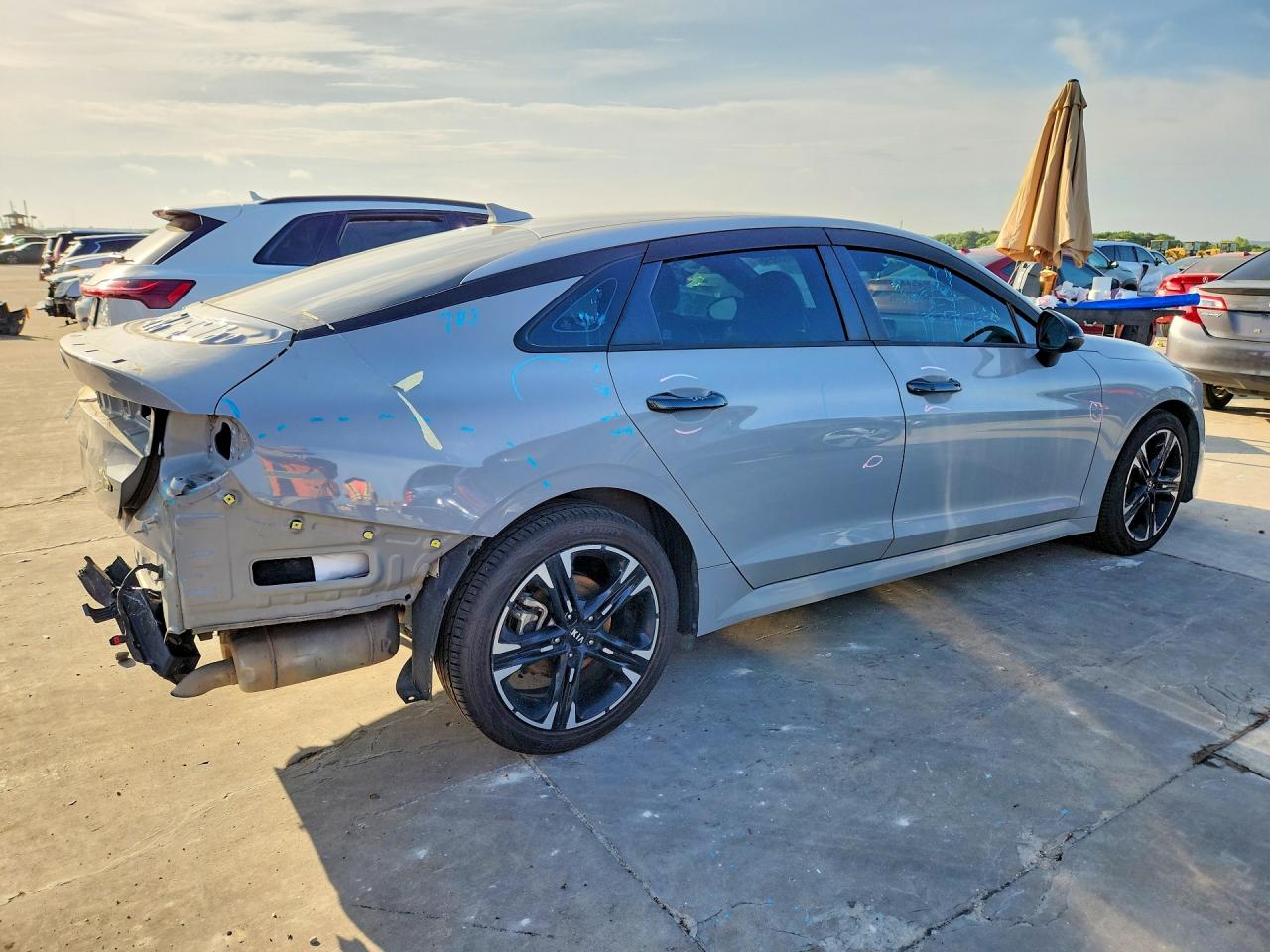 5XXG64J29MG077202 · 2021 KIA K5 · 3/13