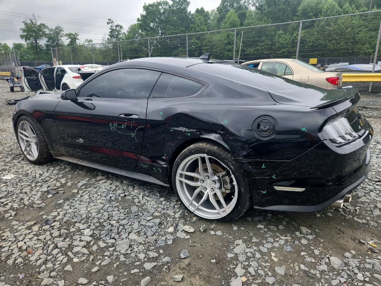 1FA6P8CF3N5138068 · 2022 FORD MUSTANG · 2/12