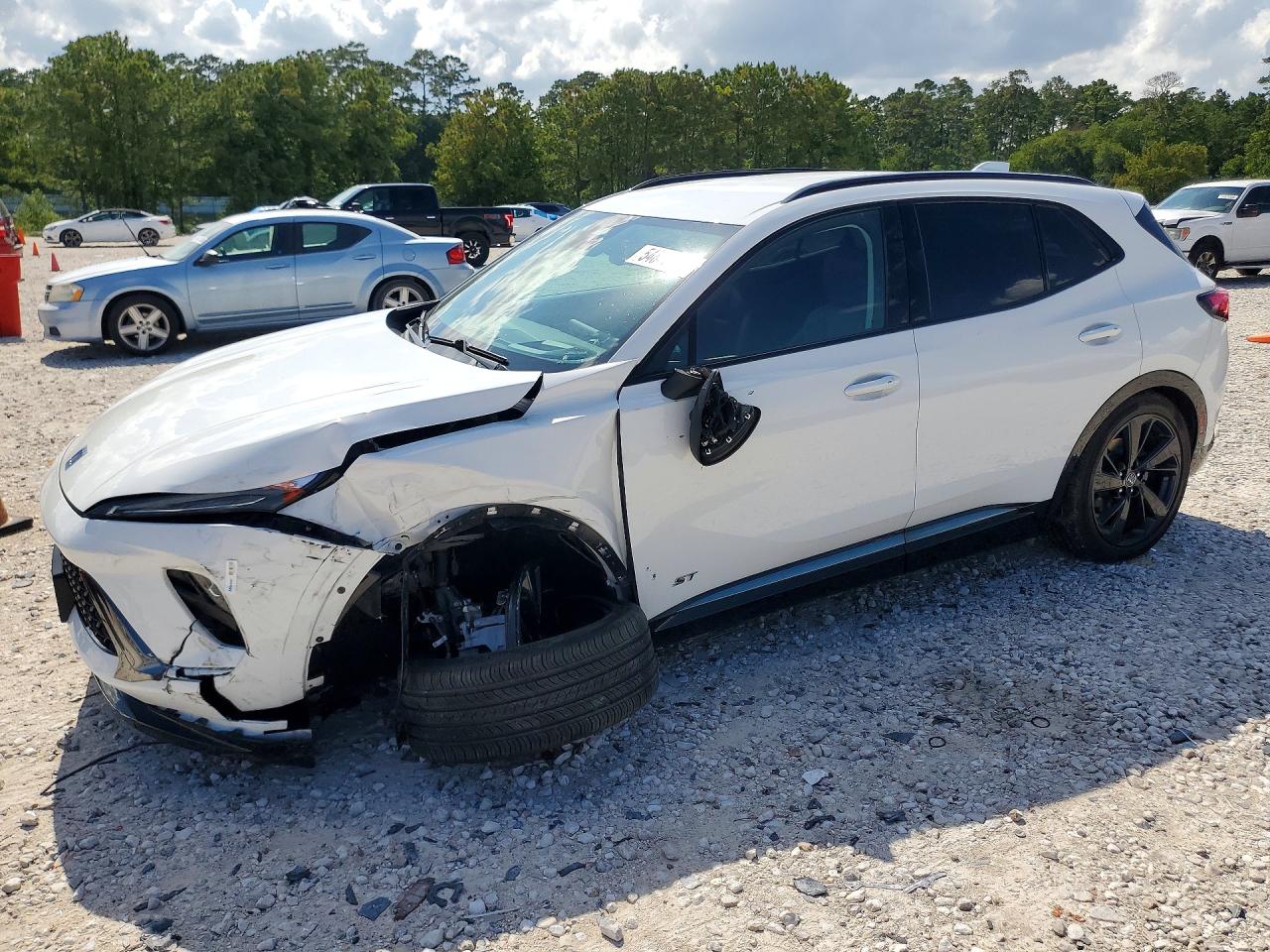LRBFZPE47RD014115 · 2024 BUICK ENVISION