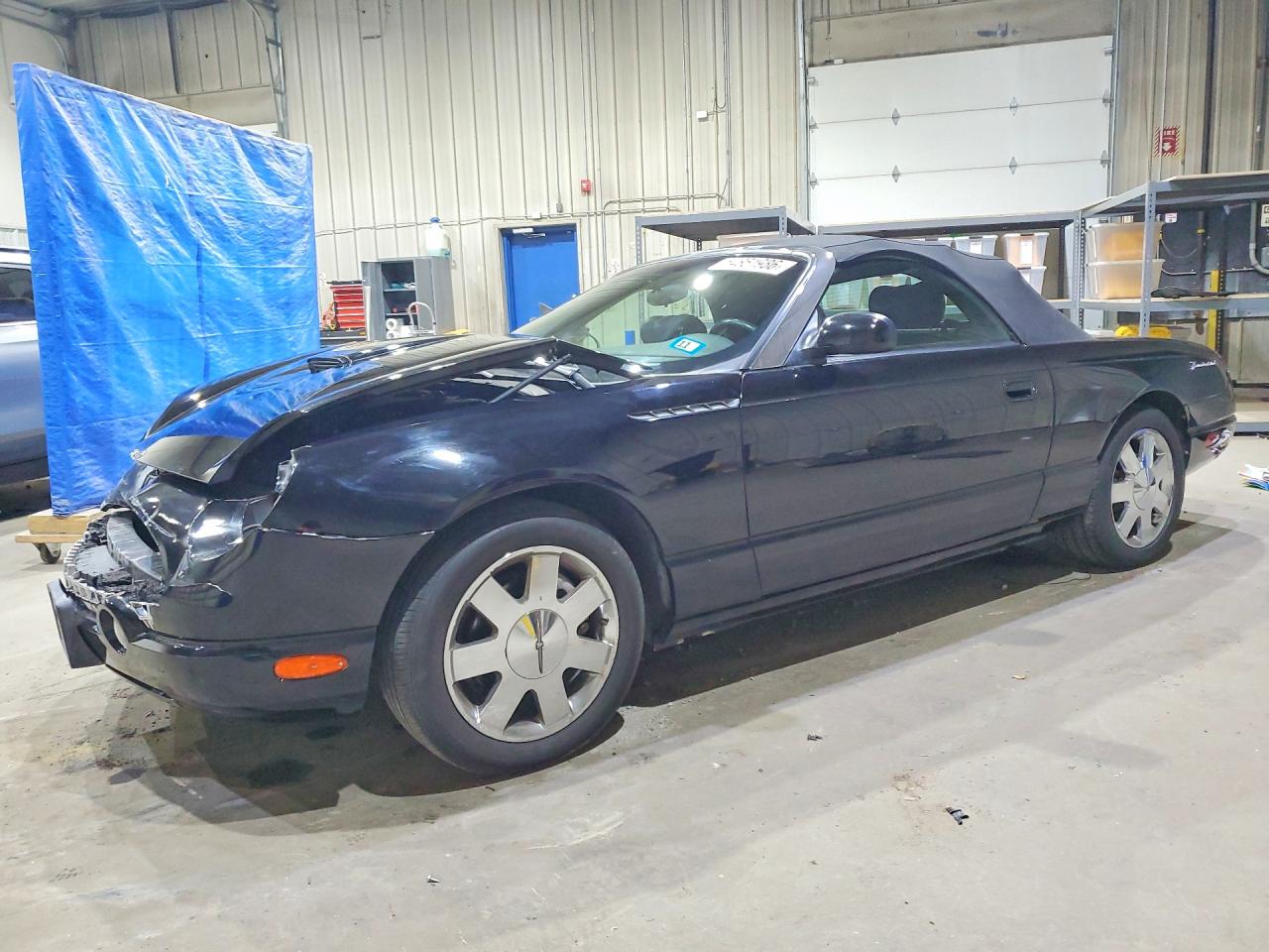 1FAHP60A12Y119700 · 2002 FORD THUNDERBIRD