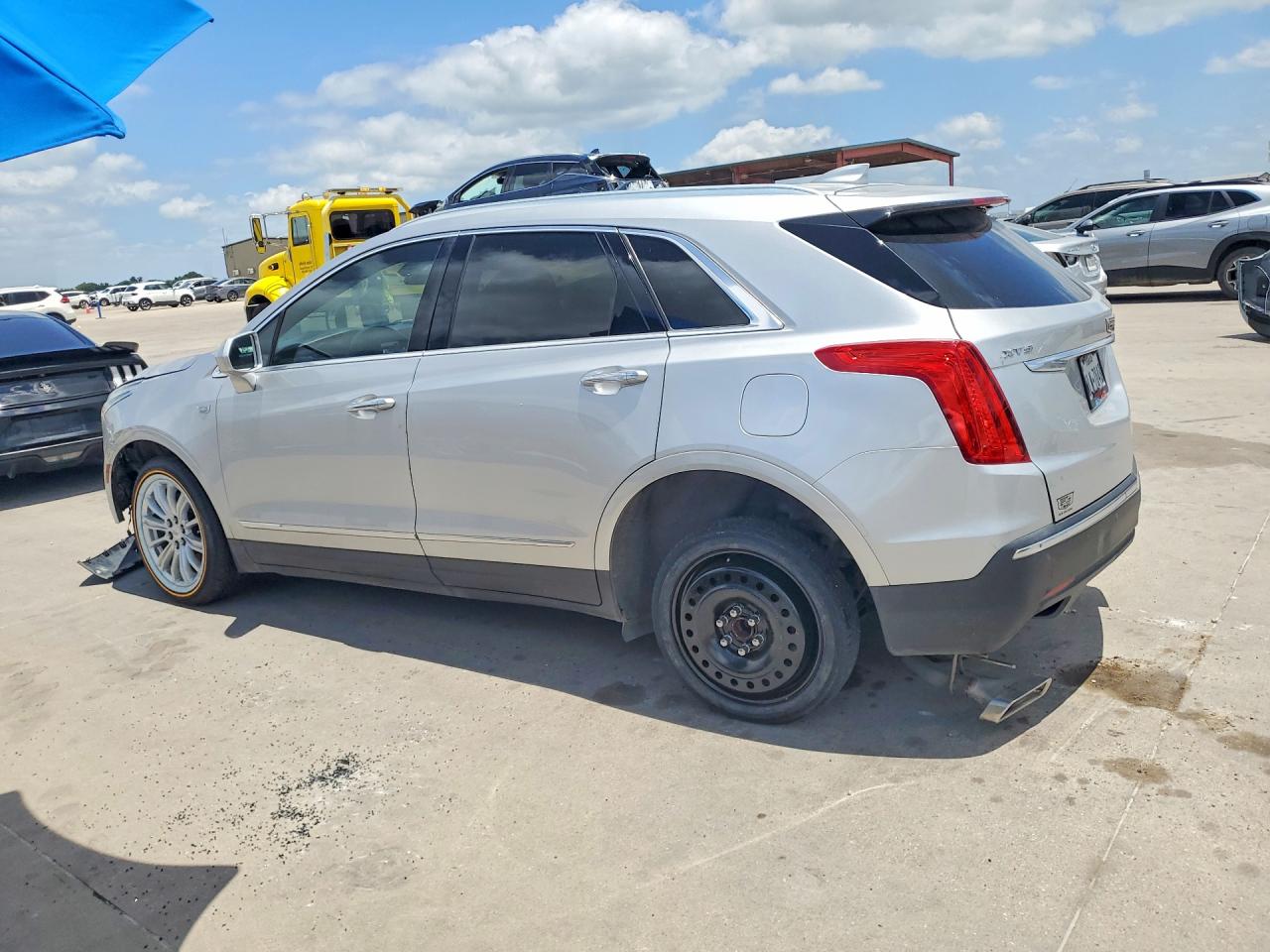 1GYKNARS8KZ117578 · 2019 CADILLAC XT5 · 2/13