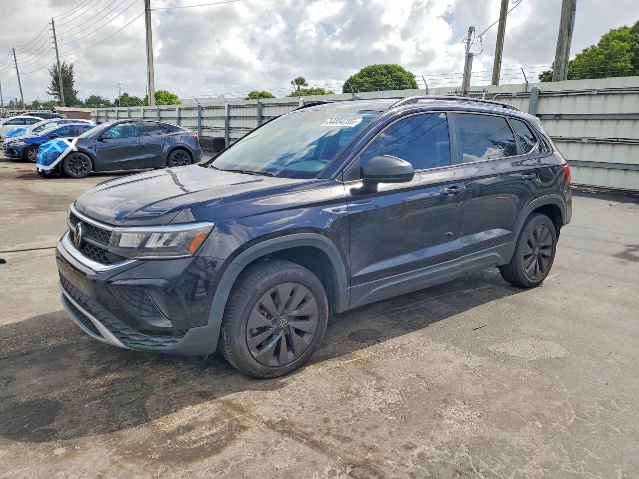 3VVCX7B28NM031342 · 2022 VOLKSWAGEN TAOS