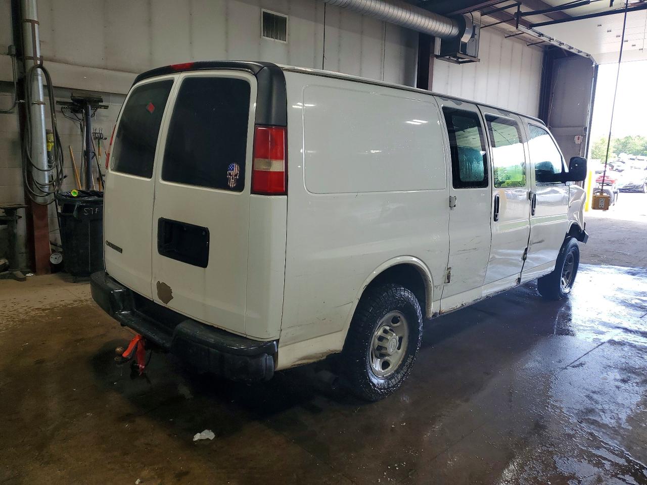 1GCHG35KX81158314 · 2008 CHEVROLET EXPRESS G3500 · 3/13