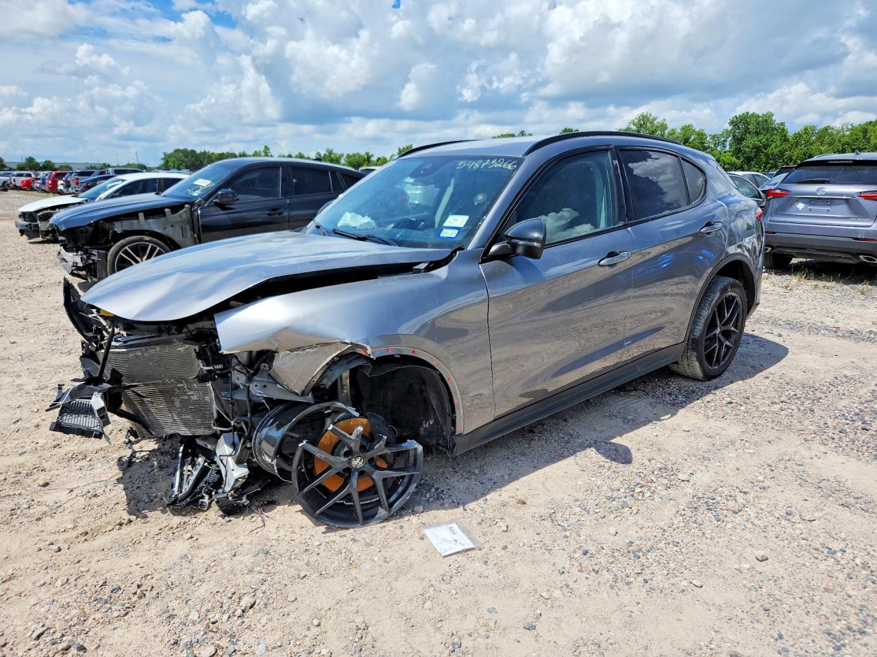 ZASPAJAN6L7C89884 · 2020 ALFA ROMEO STELVIO