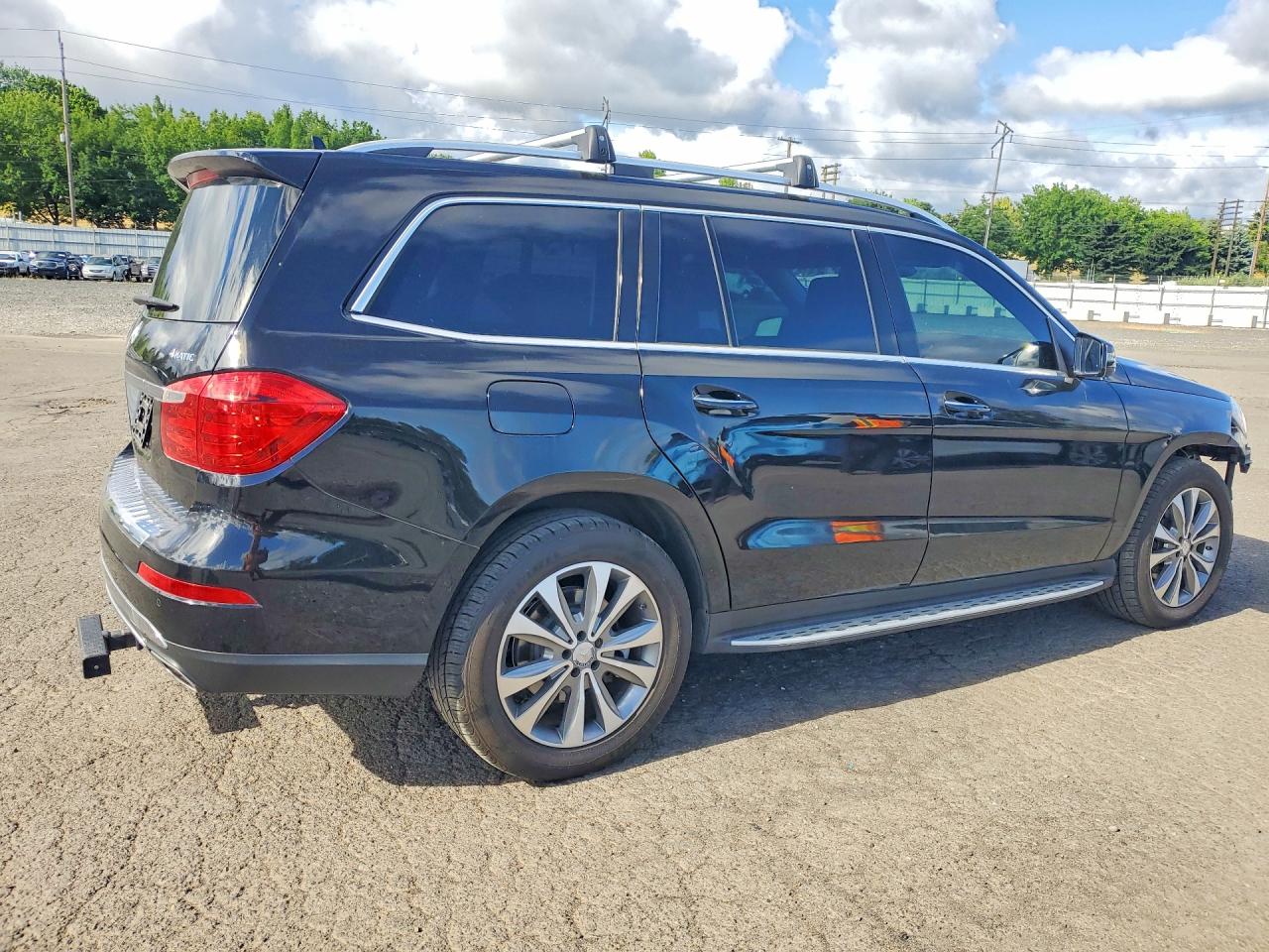 4JGDF6EE1FA616635 · 2015 MERCEDES-BENZ GL · 3/12