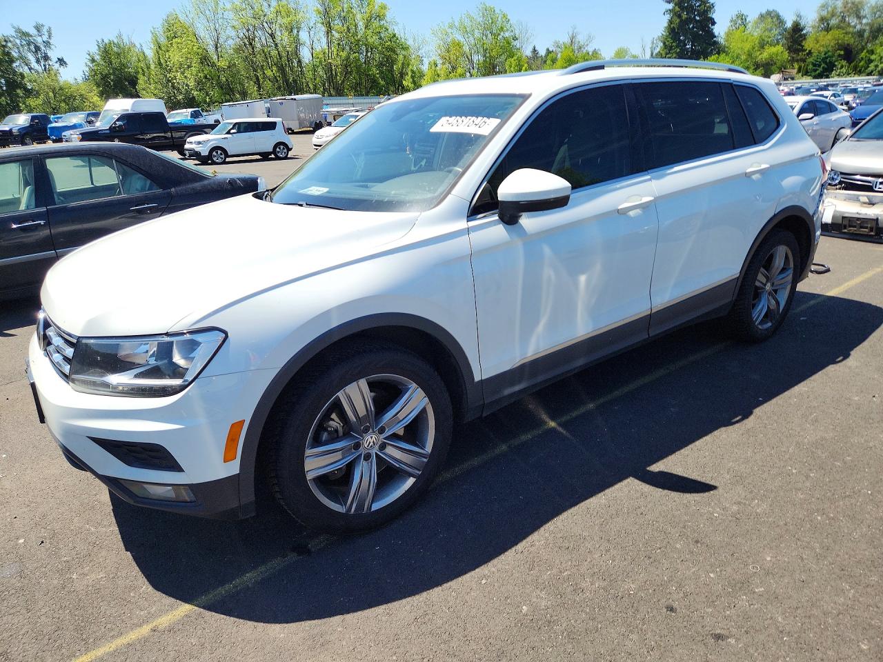 3VV2B7AX5LM111055 · 2020 VOLKSWAGEN TIGUAN