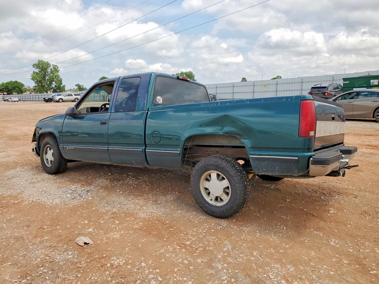 2GCEC19RXT1129764 · 1996 CHEVROLET GMT-400 · 2/12