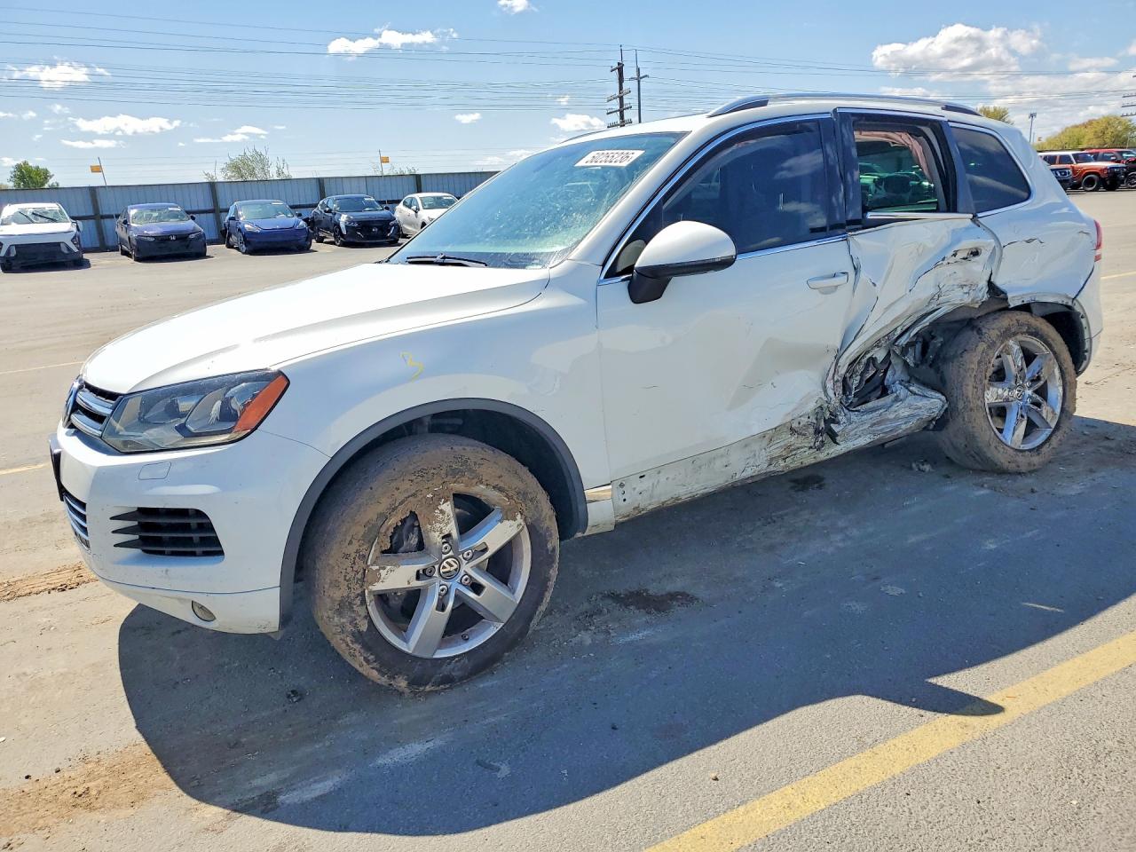 WVGEK9BP3CD012084 · 2012 VOLKSWAGEN TOUAREG