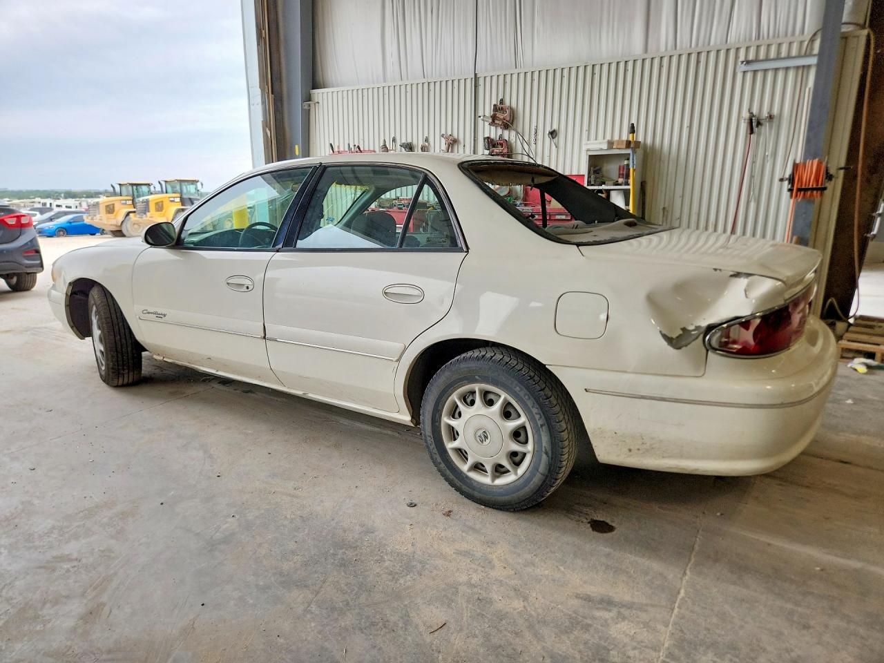 2G4WS52J711282016 · 2001 BUICK CENTURY · 2/12