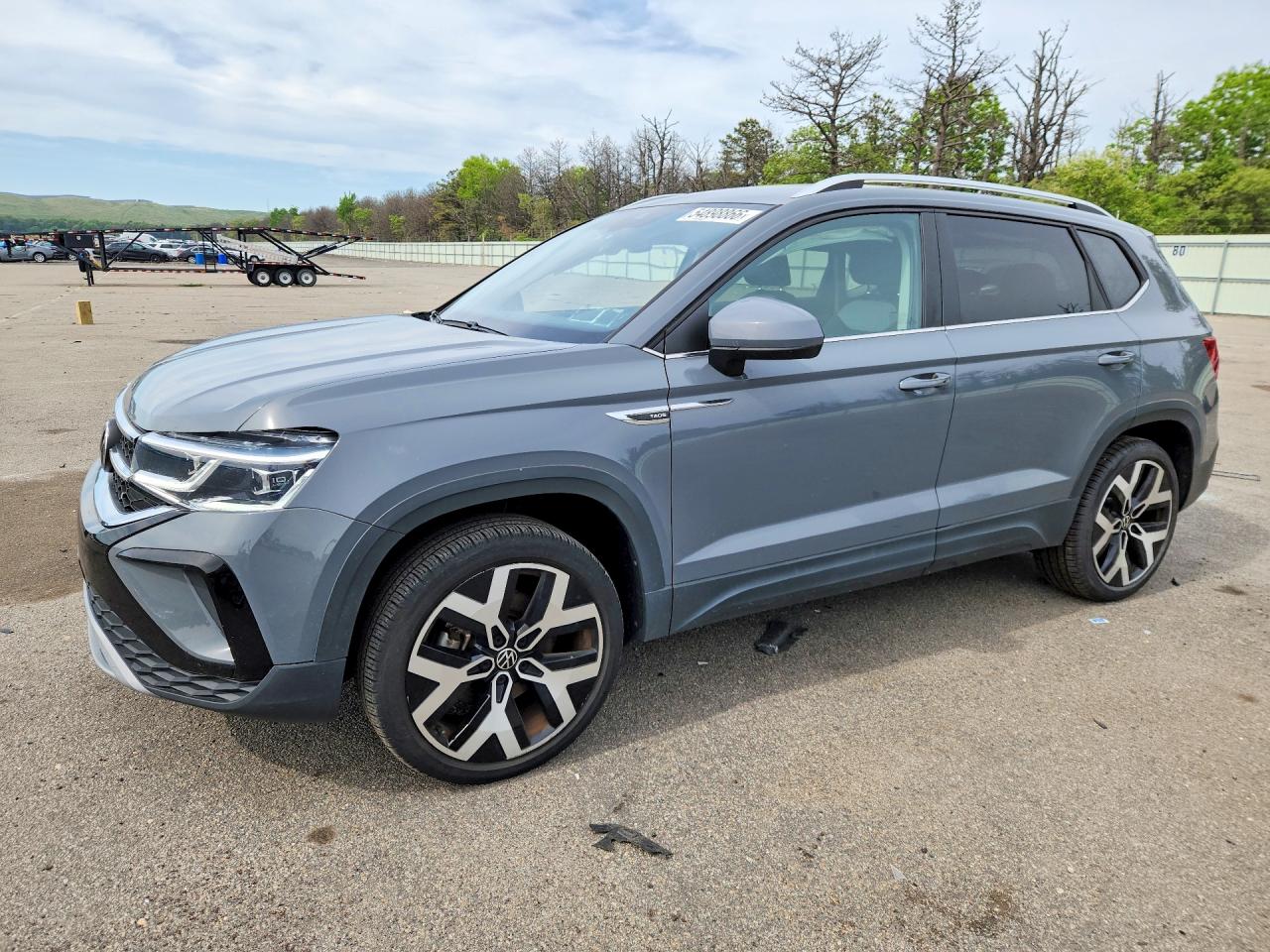 3VVJX7B21NM019640 · 2022 VOLKSWAGEN TAOS