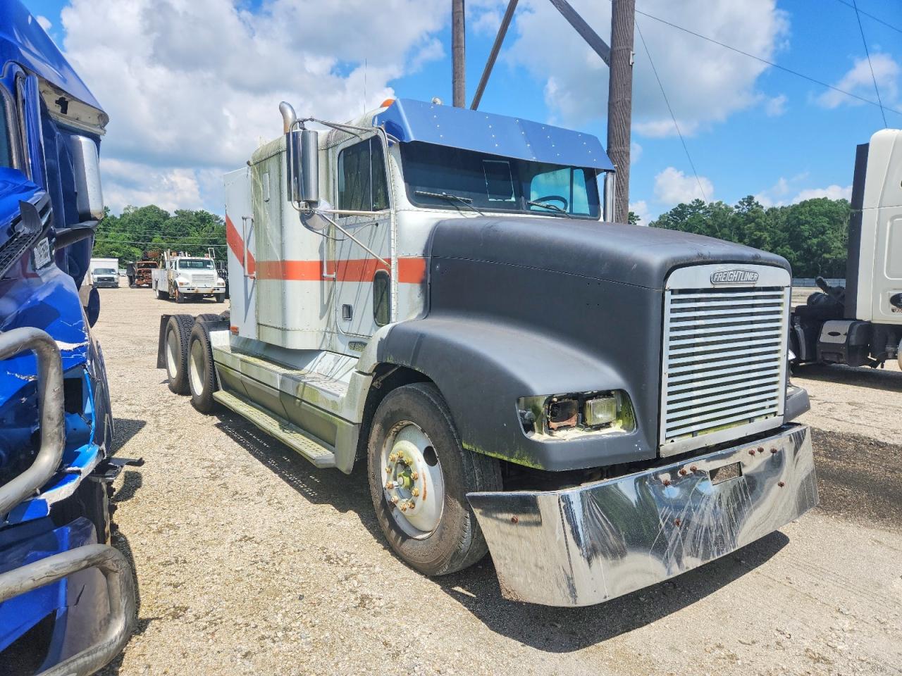 1FUY3ECB5SP671039 · 1995 FREIGHTLINER CONVENTIONAL