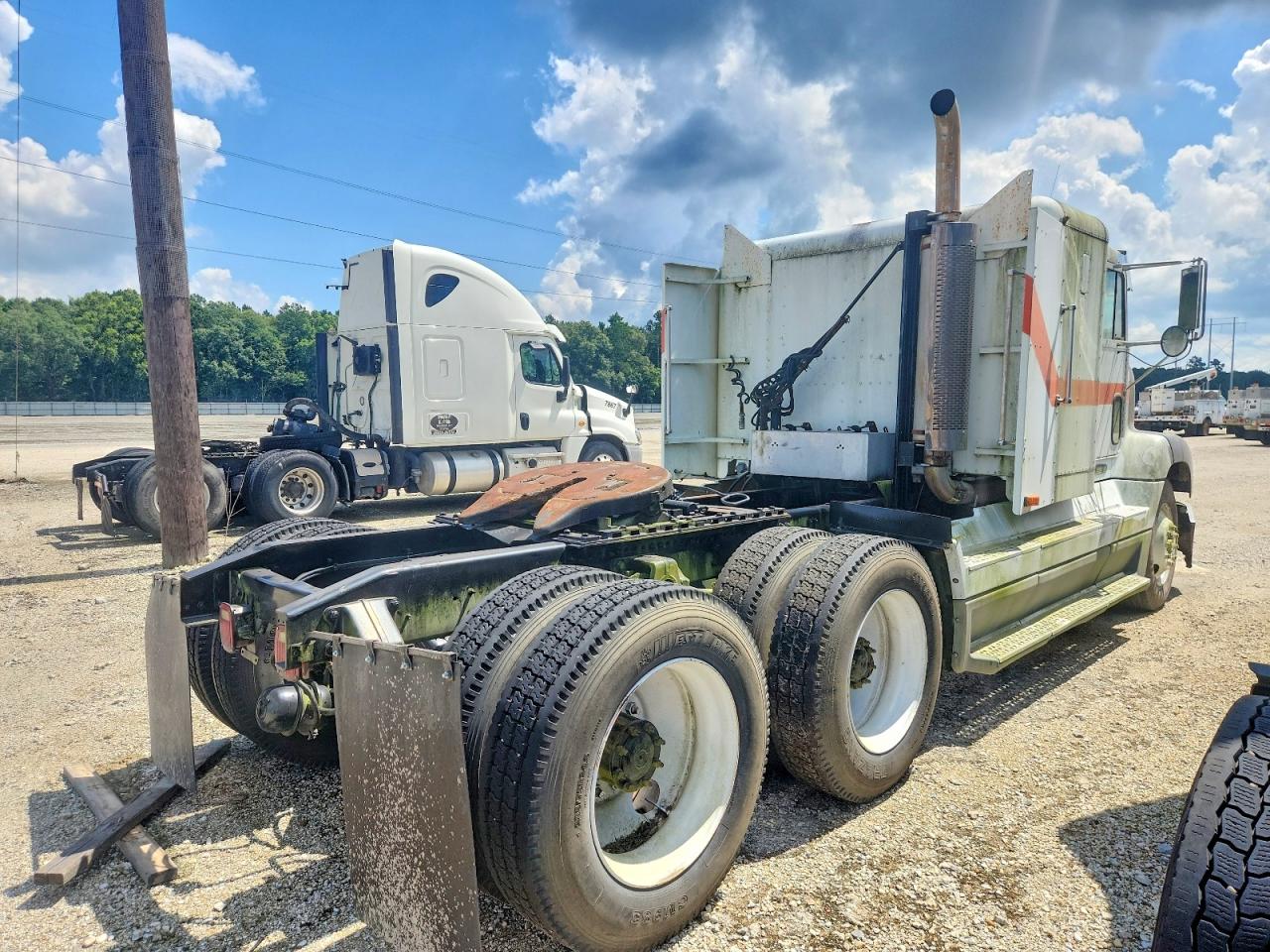1FUY3ECB5SP671039 · 1995 FREIGHTLINER CONVENTIONAL · 4/10
