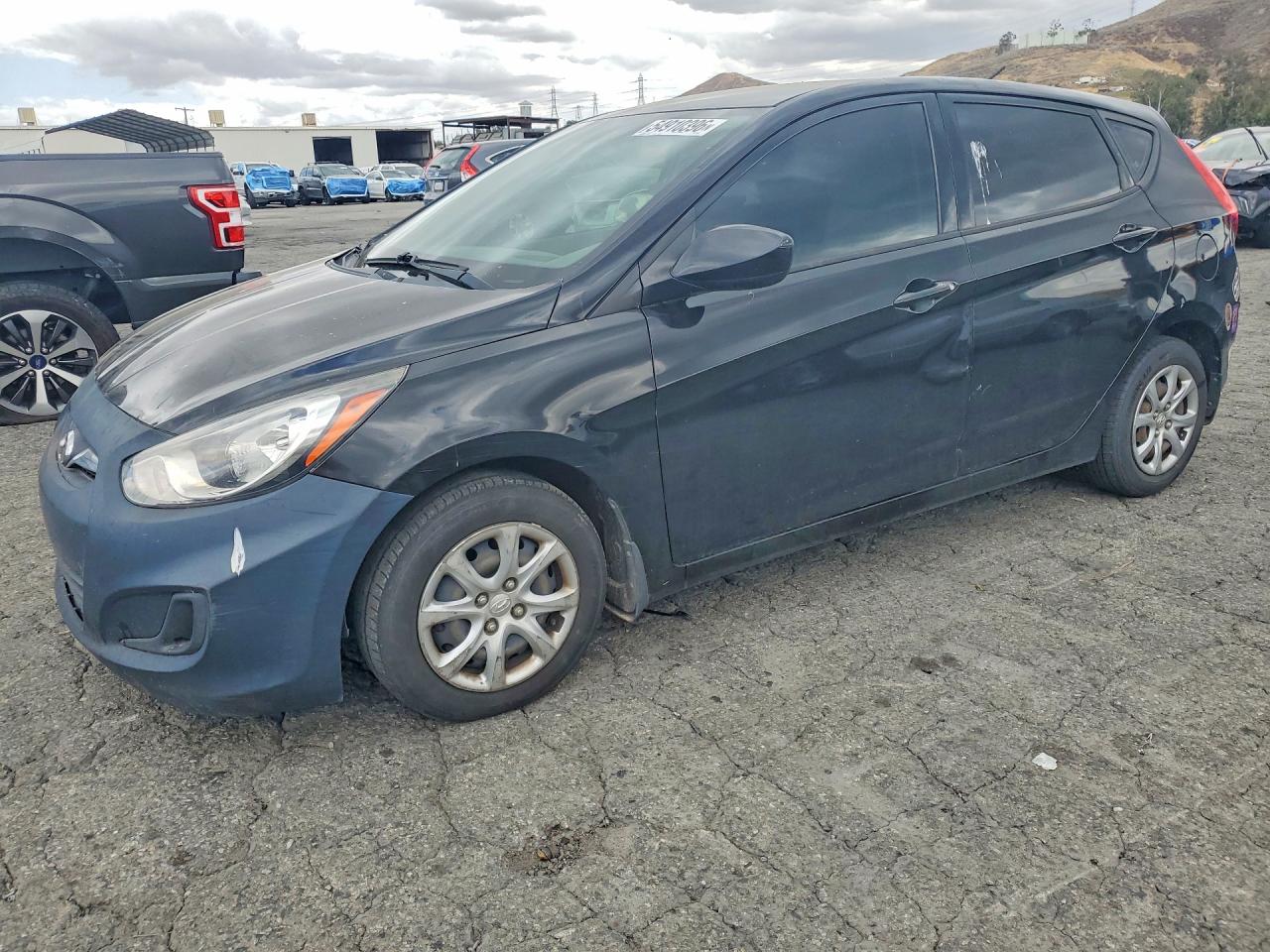 KMHCT5AE5DU127428 · 2013 HYUNDAI ACCENT