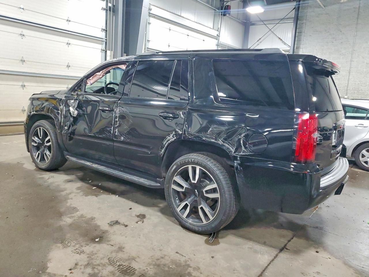 1GNSKCKJ0LR122245 · 2020 CHEVROLET TAHOE · 2/13