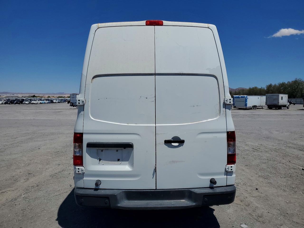 1N6BF0LY9JN811158 · 2018 NISSAN NV · 6/13