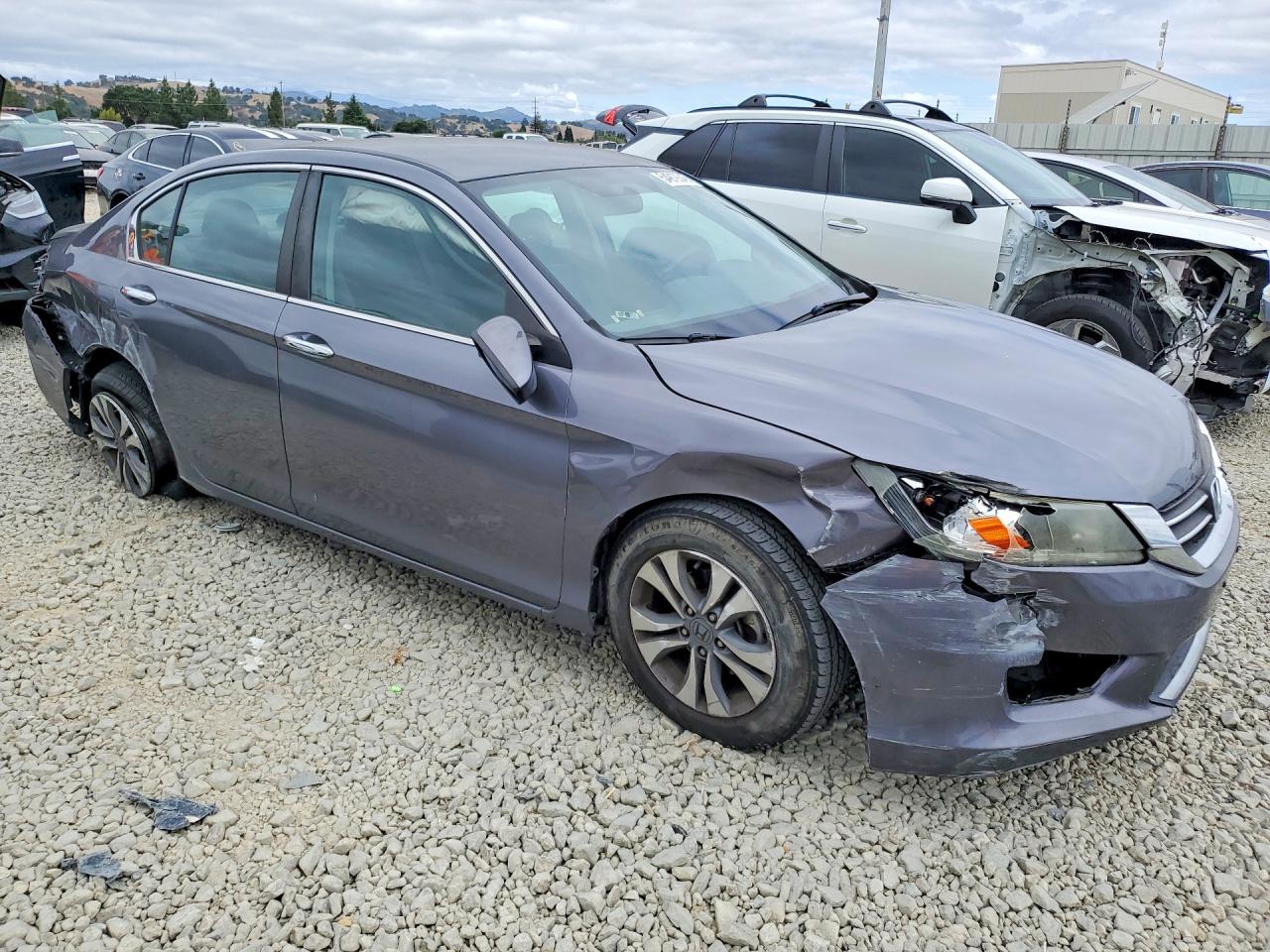 1HGCR2F37FA246208 · 2015 HONDA ACCORD · 4/12
