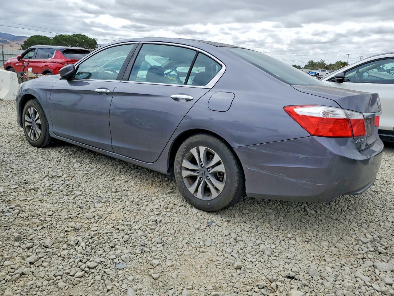 1HGCR2F37FA246208 · 2015 HONDA ACCORD · 2/12
