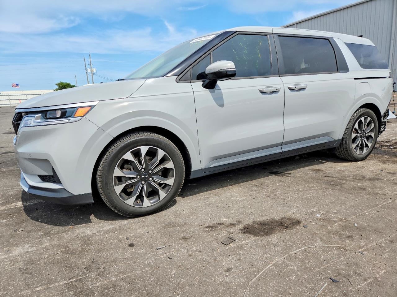 2022 KIA CARNIVAL