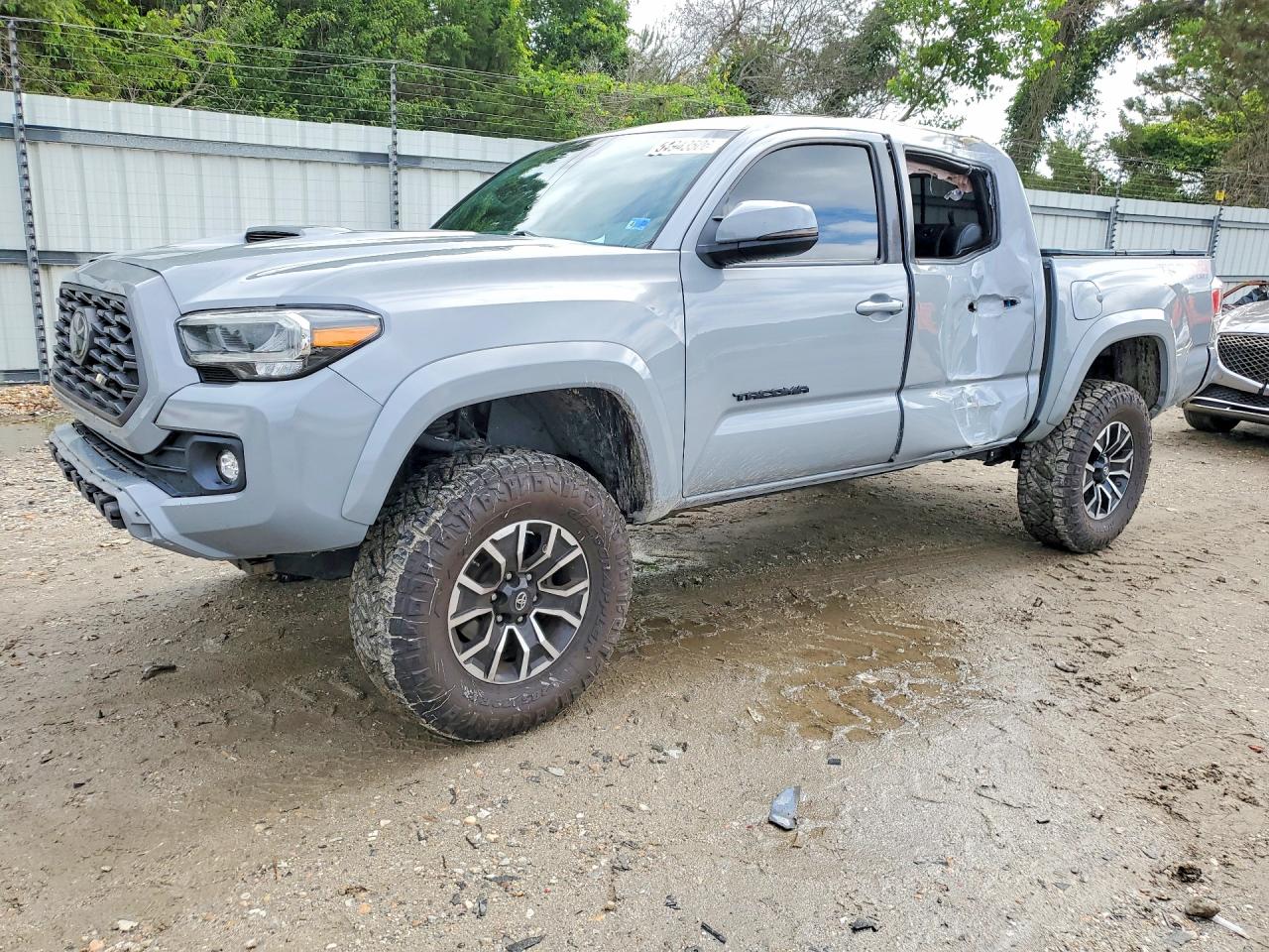 3TMCZ5AN5LM311757 · 2020 TOYOTA TACOMA