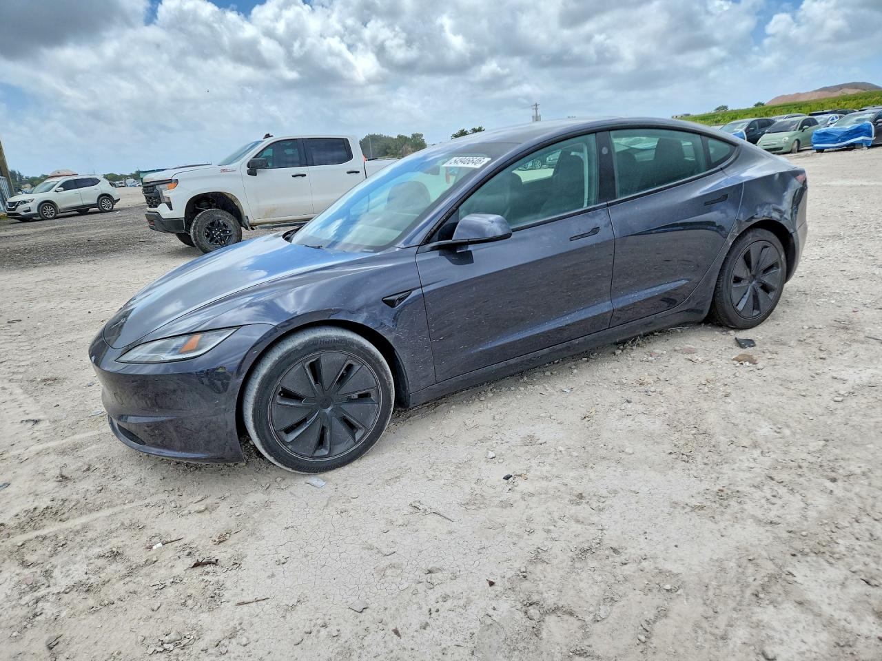 5YJ3E1EB8SF941490 · 2025 TESLA MODEL 3