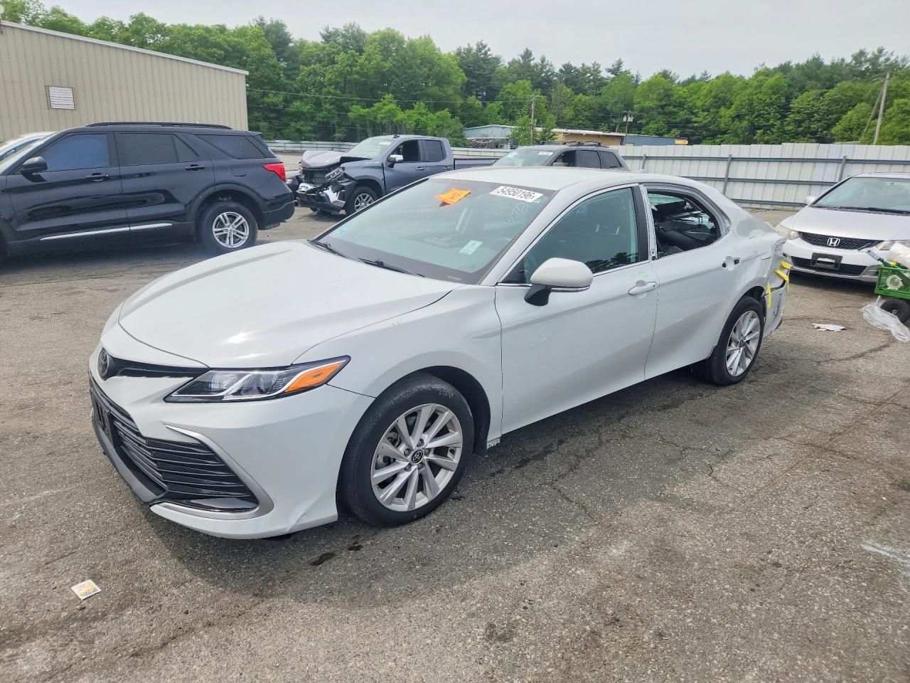 2024 TOYOTA CAMRY