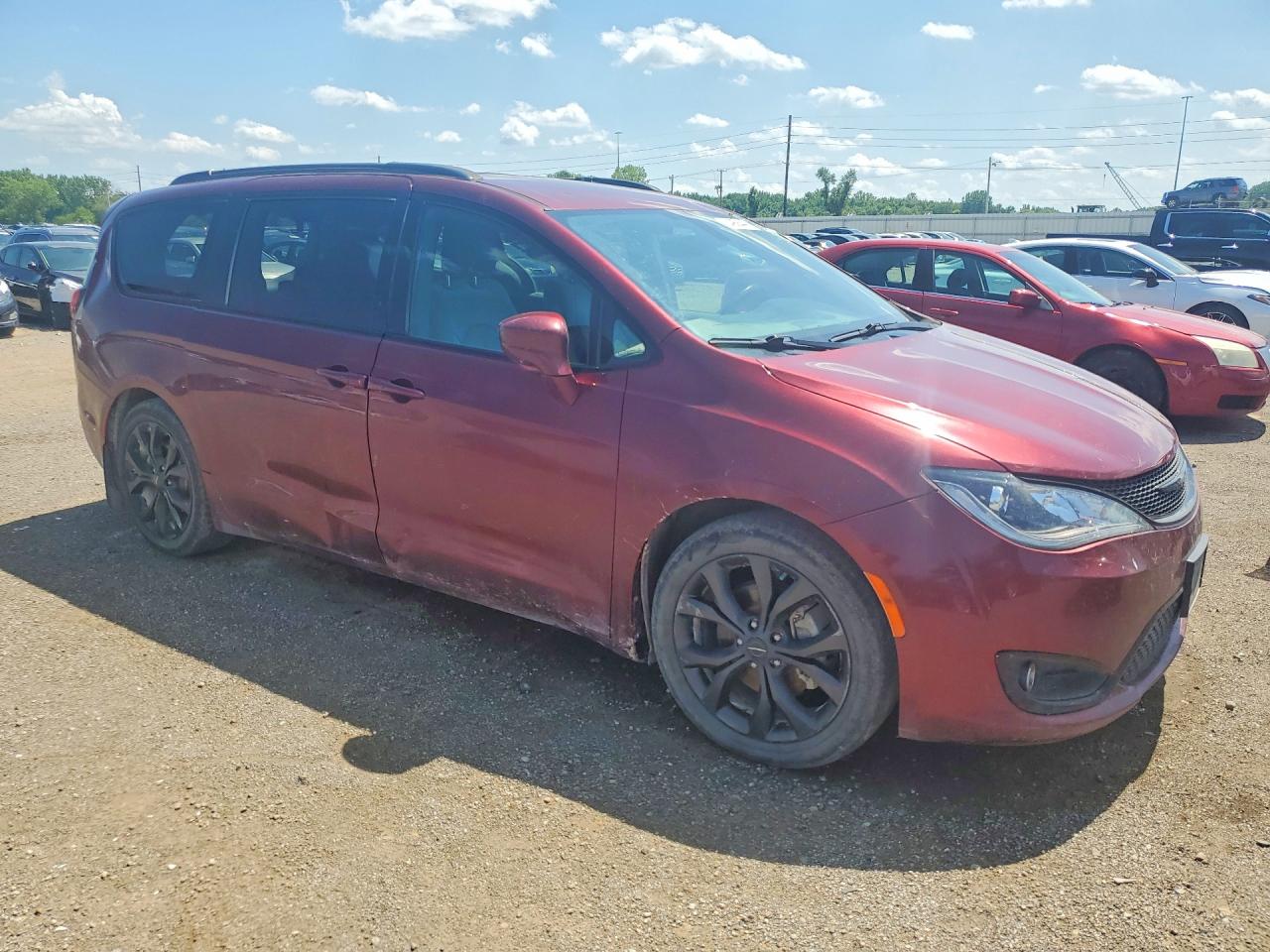 2C4RC1BG2JR236431 · 2018 CHRYSLER PACIFICA · 4/13