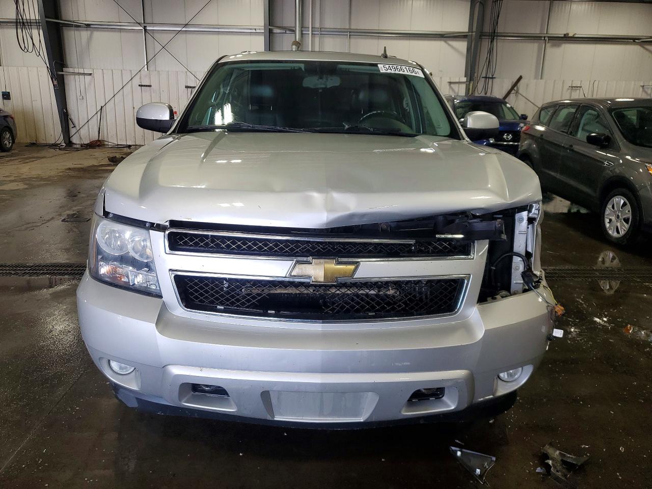 1GNSKJE38BR332513 · 2011 CHEVROLET SUBURBAN · 5/13