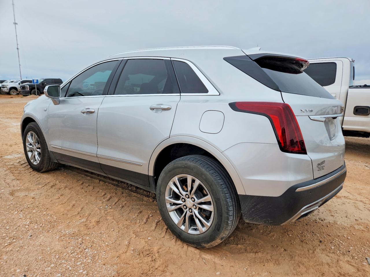 1GYKNCRS9LZ207139 · 2020 CADILLAC XT5 · 2/13