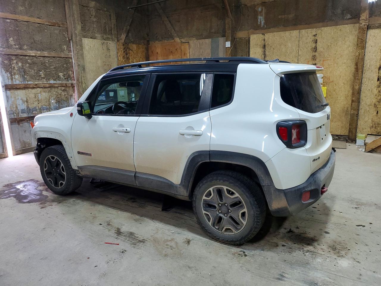 ZACCJBCT4GPD89077 · 2016 JEEP RENEGADE · 2/13