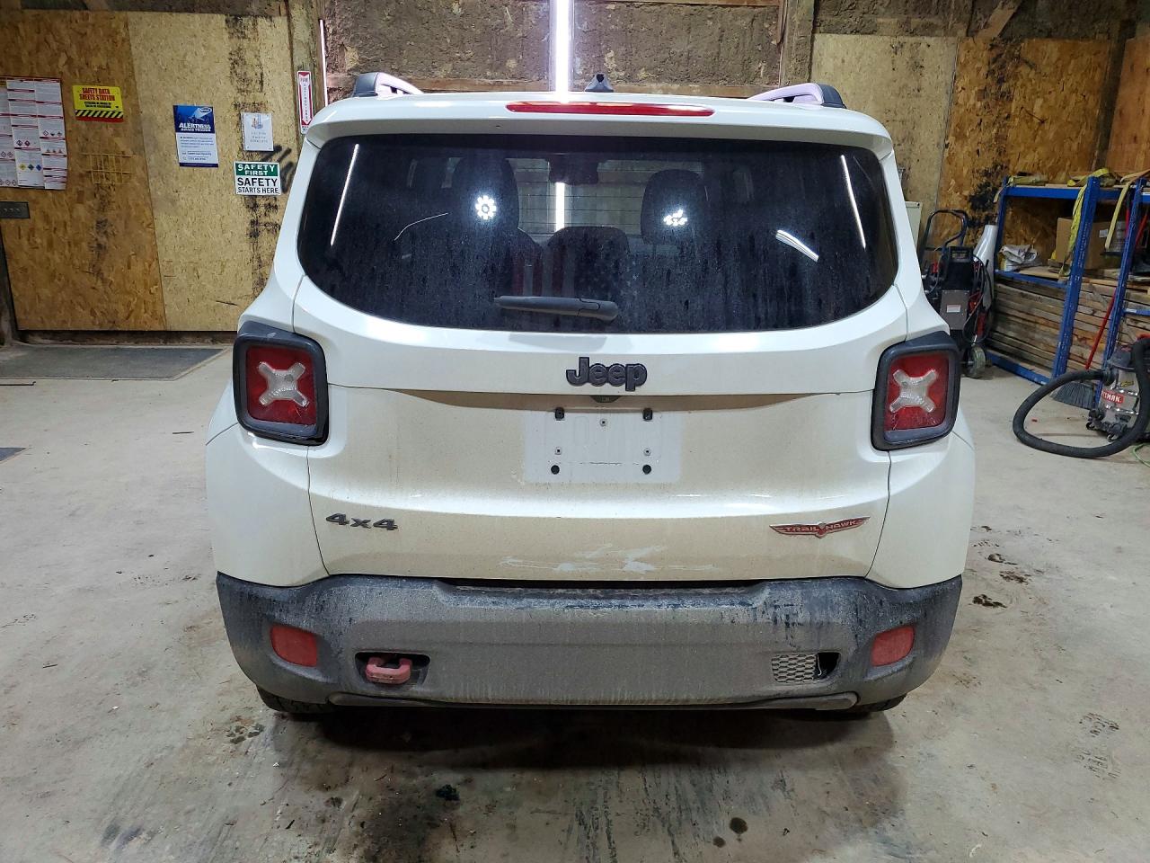 ZACCJBCT4GPD89077 · 2016 JEEP RENEGADE · 6/13
