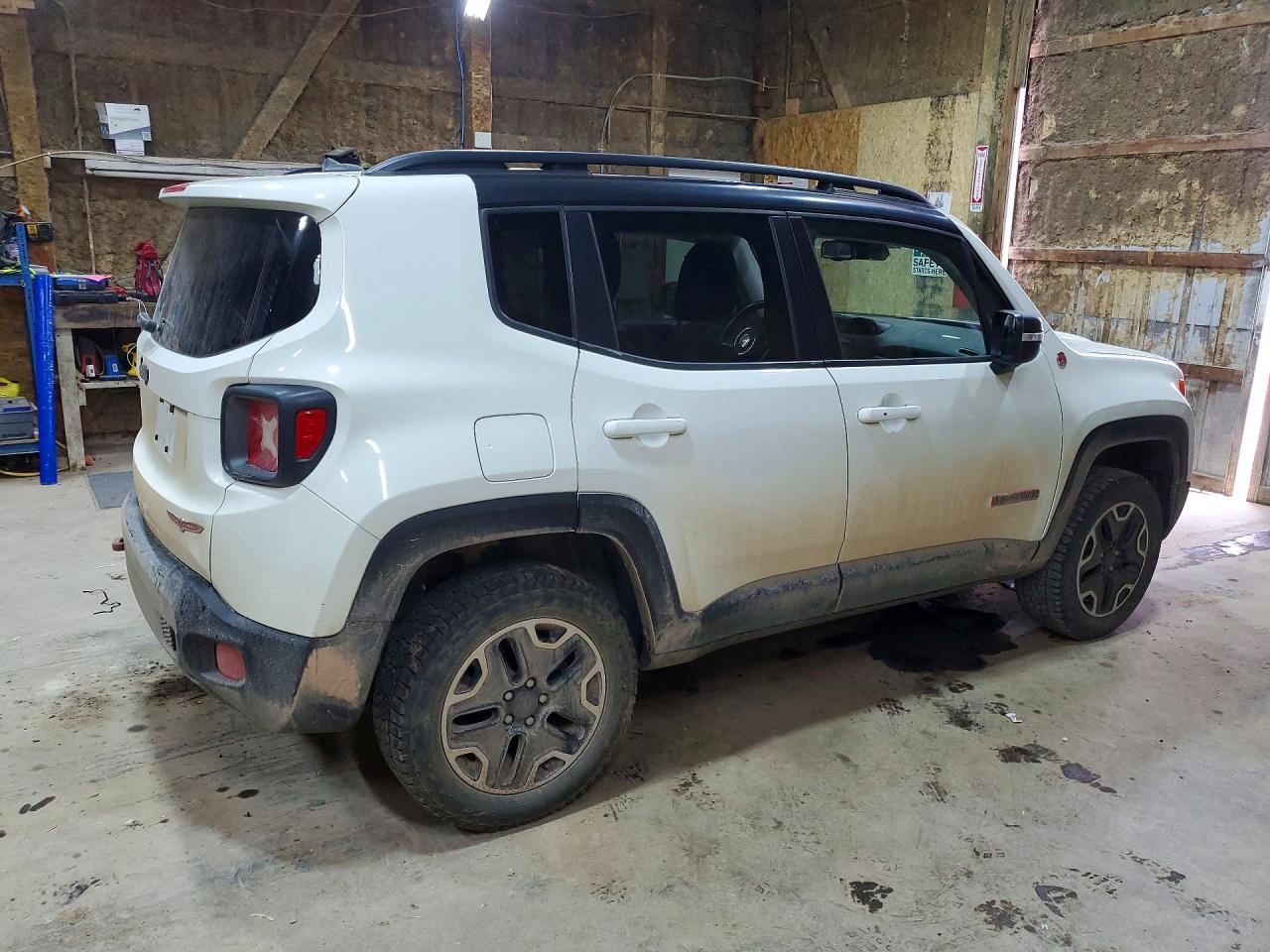 ZACCJBCT4GPD89077 · 2016 JEEP RENEGADE · 3/13