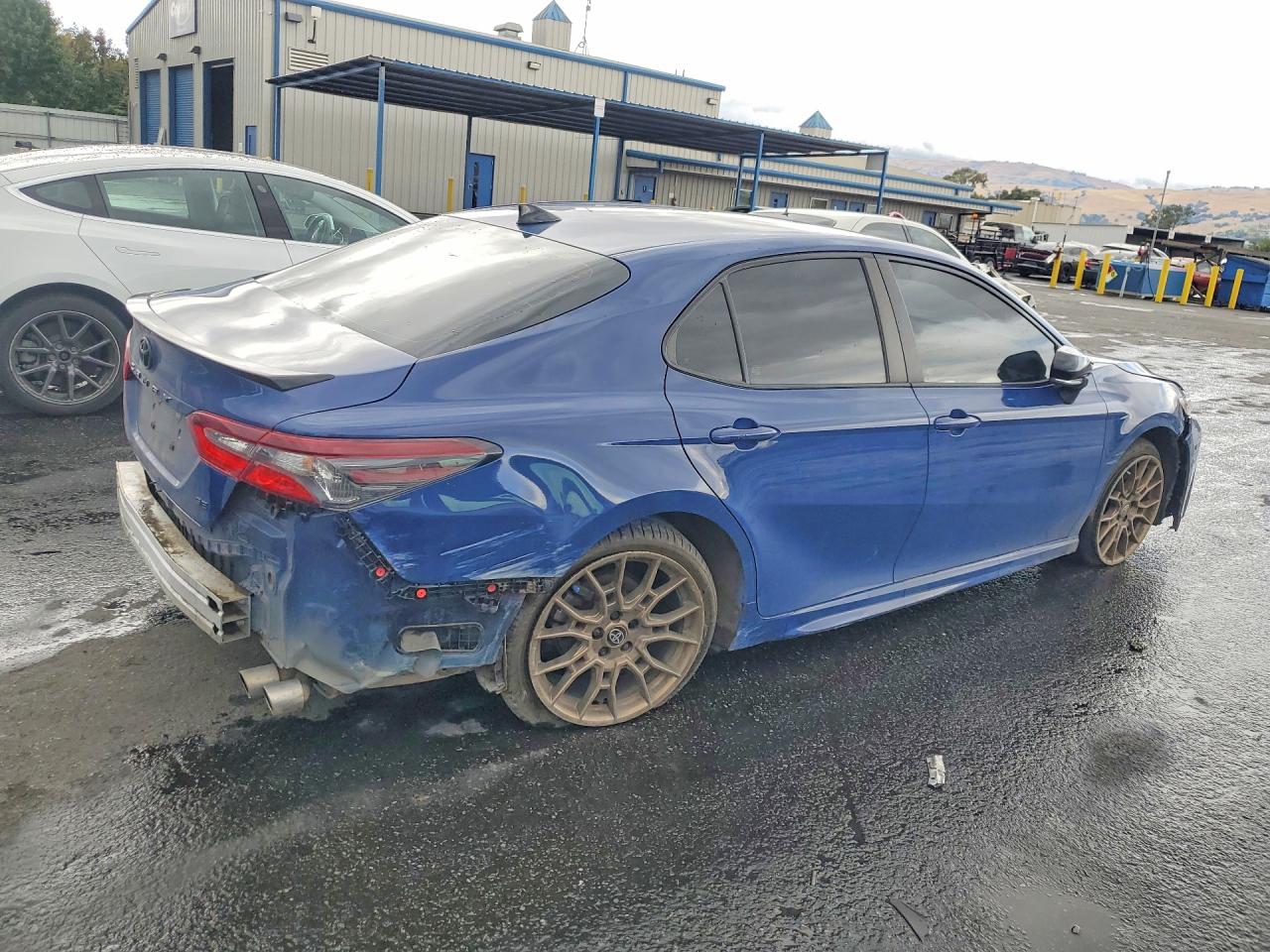 4T1G11AK3RU223720 · 2024 TOYOTA CAMRY · 3/13