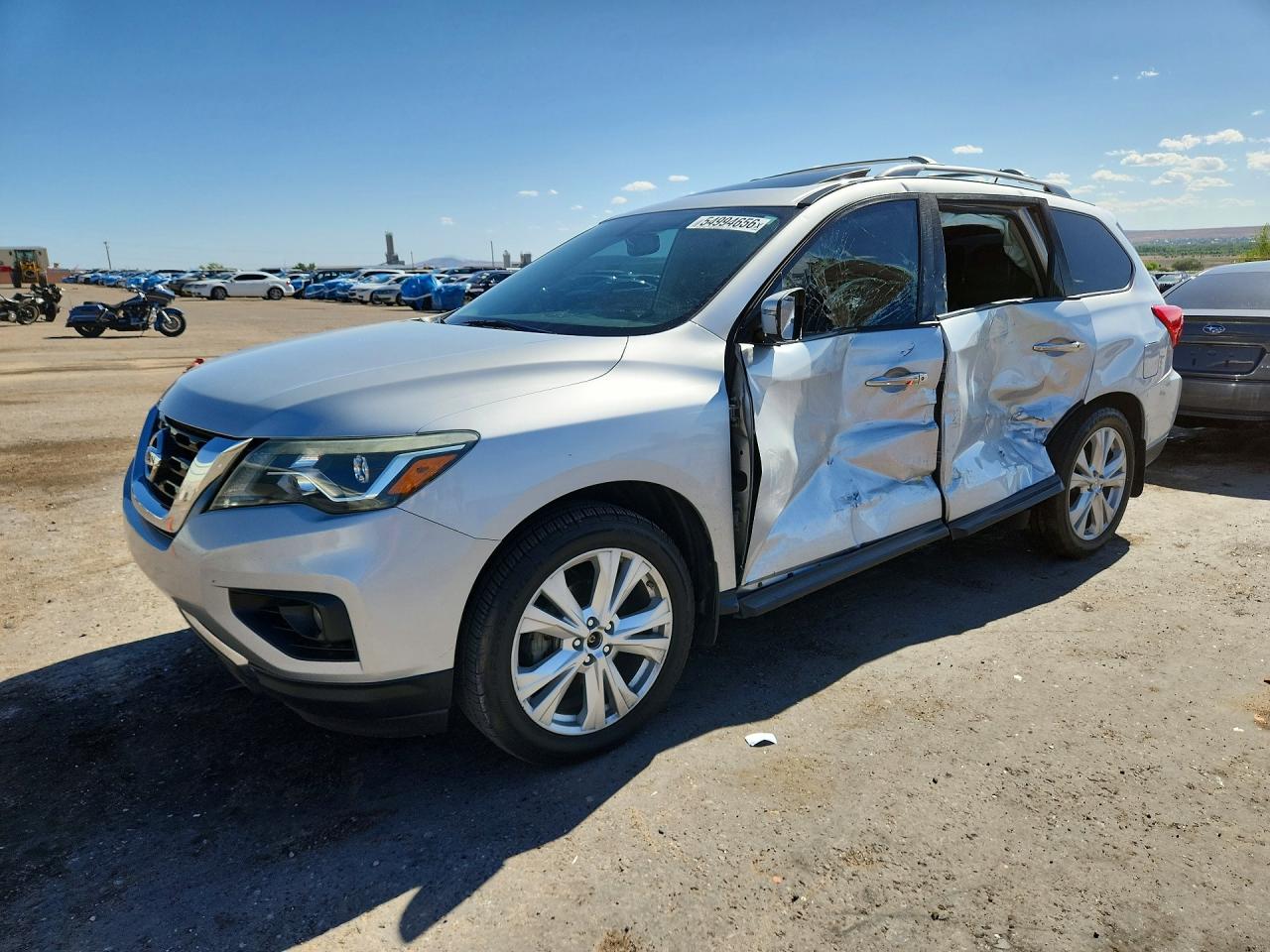 5N1DR2MM3JC613743 · 2018 NISSAN PATHFINDER