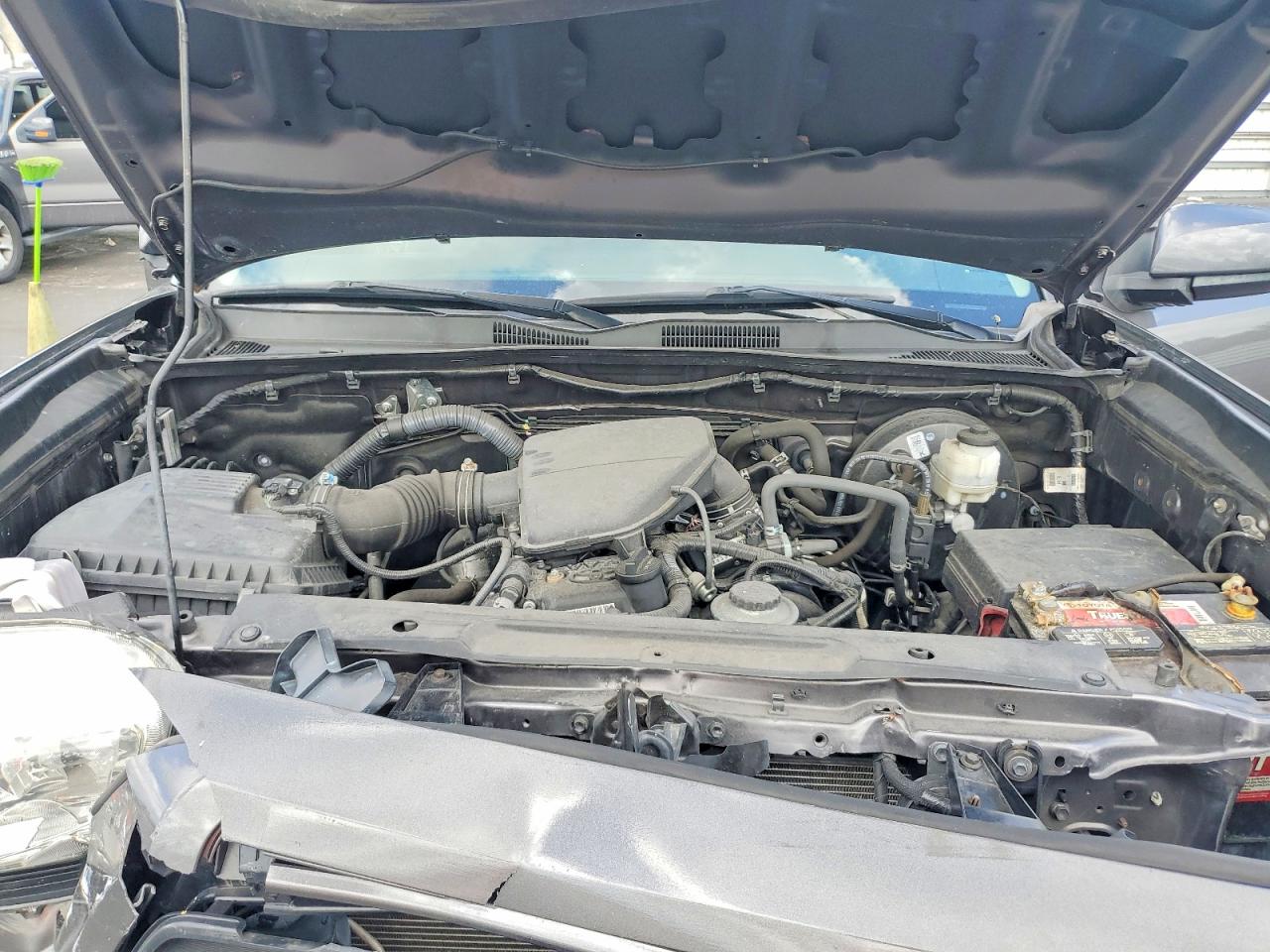 5TFAX5GN2LX187400 · 2020 TOYOTA TACOMA · 11/12