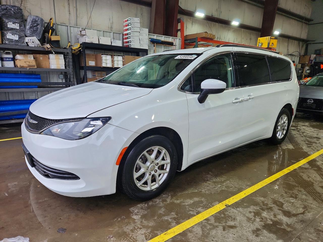 2C4RC1DG2LR261037 · 2020 CHRYSLER VOYAGER
