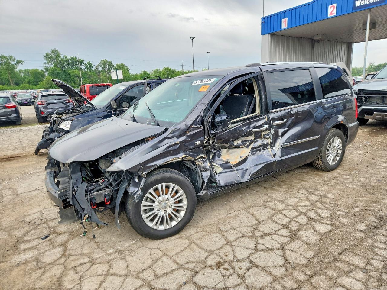 2C4RC1CG3ER319855 · 2014 CHRYSLER TOWN & COUNTRY